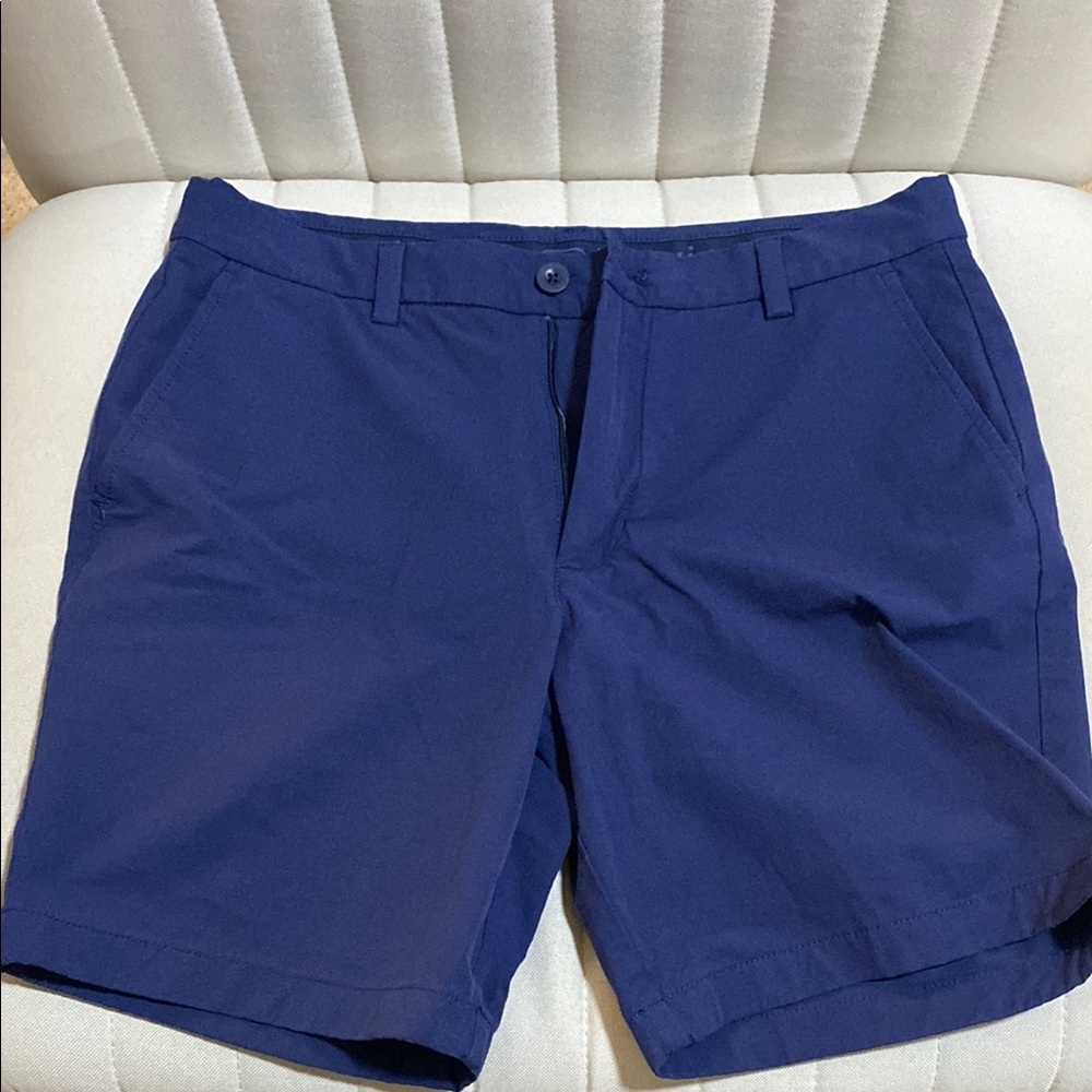 Vineyard Vines Shorts - NAVY - 30” WAIST